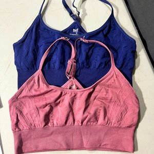 Pro Fit Seamless Sports Bras Size M Medium comfy Lounge bra GUC! Bundle of 2